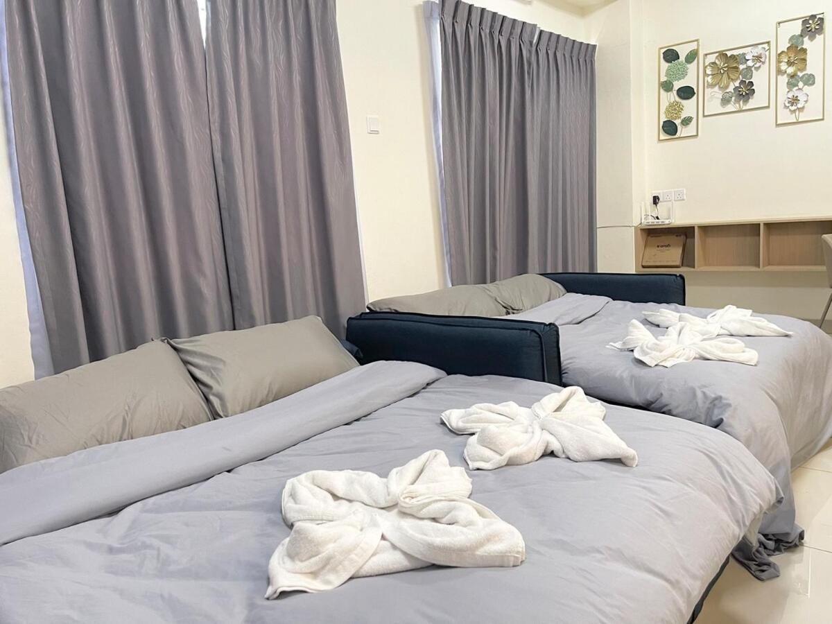 Rumah percutian Bukit Indah Karaoke Corner 5parking Muji 4-10pax Johor Bahru
