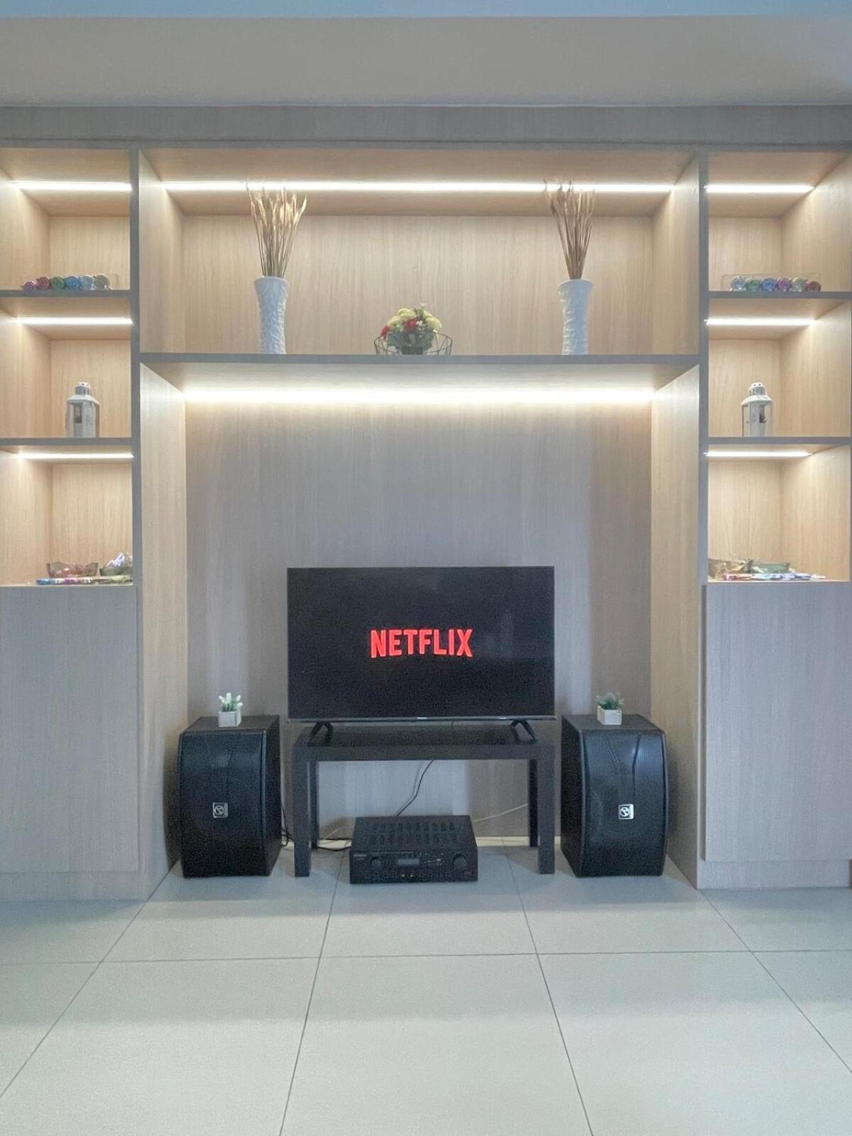 Bukit Indah Karaoke Corner 5parking Muji 4-10pax *