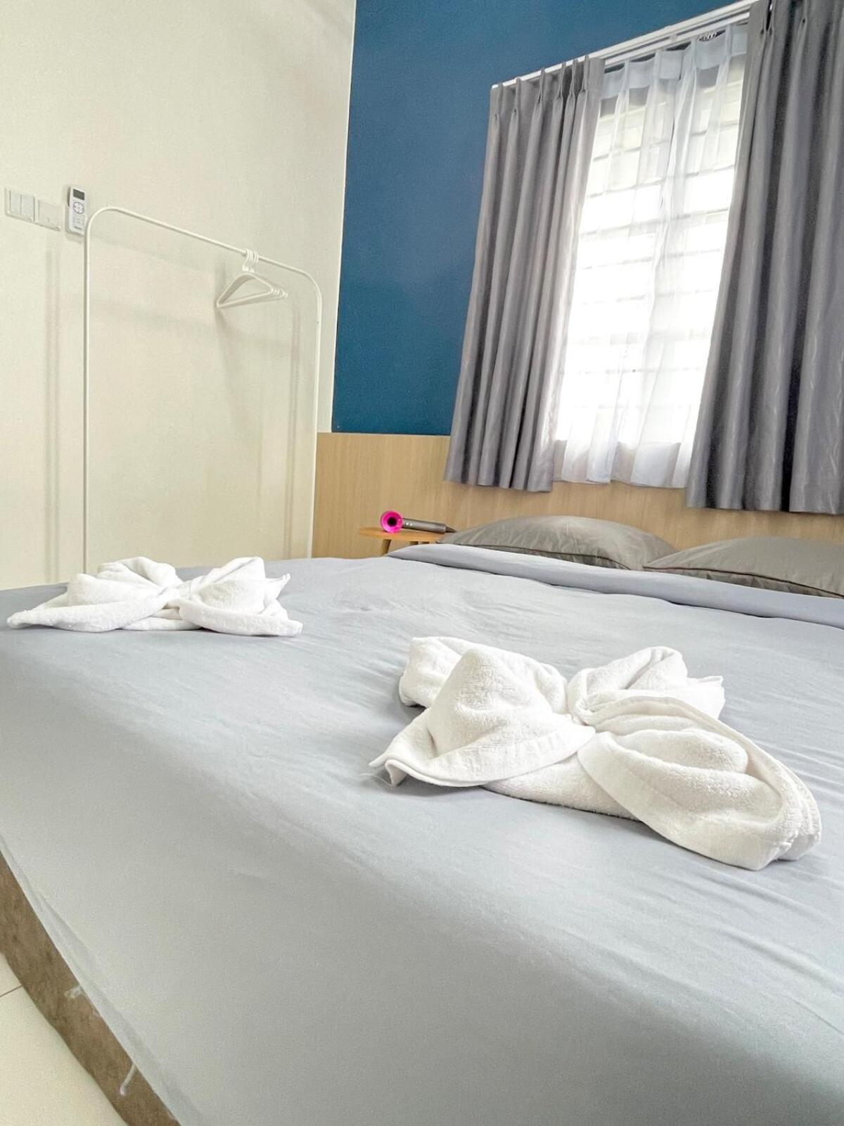 Holiday home Bukit Indah Karaoke Corner 5parking Muji 4-10pax *